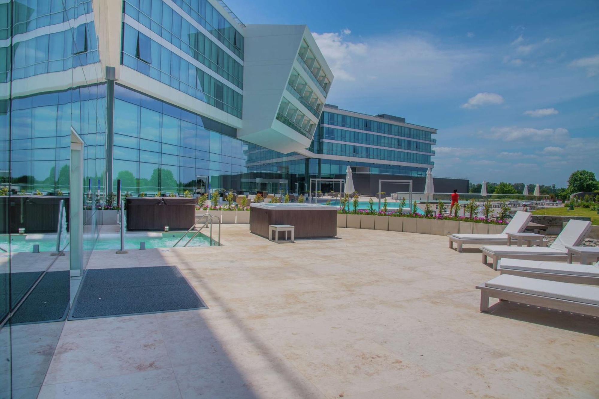 ฮิลตัน ปิลาร์ Hotel ปีลาร์ ภายนอก รูปภาพ